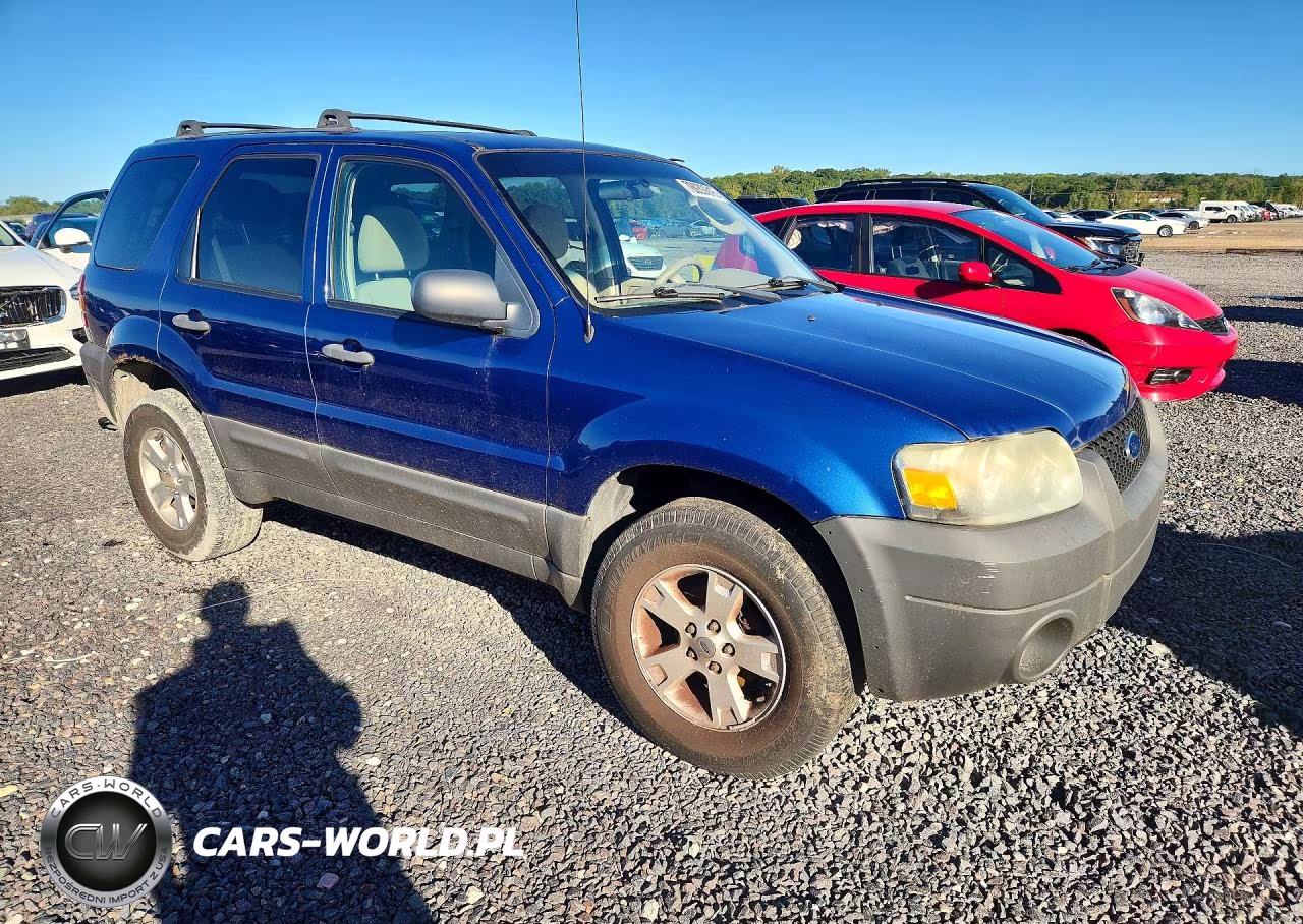 2007 Ford Escape Xlt VIN:1FMYU03187KB61105 - 4