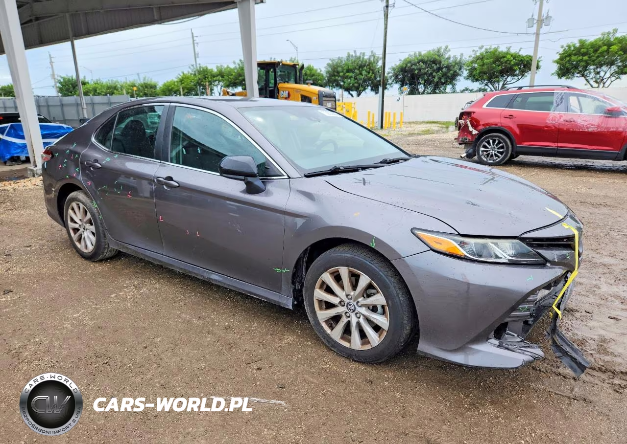 2020 Toyota Camry Le VIN:4T1C11AKXLU877569 - 4