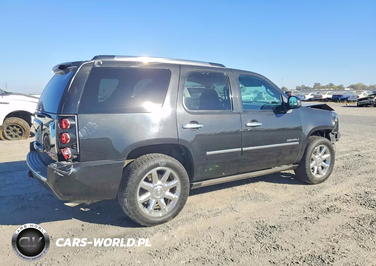 2013 GMC Yukon Denali VIN:1GKS2EEF4DR318707 - 3