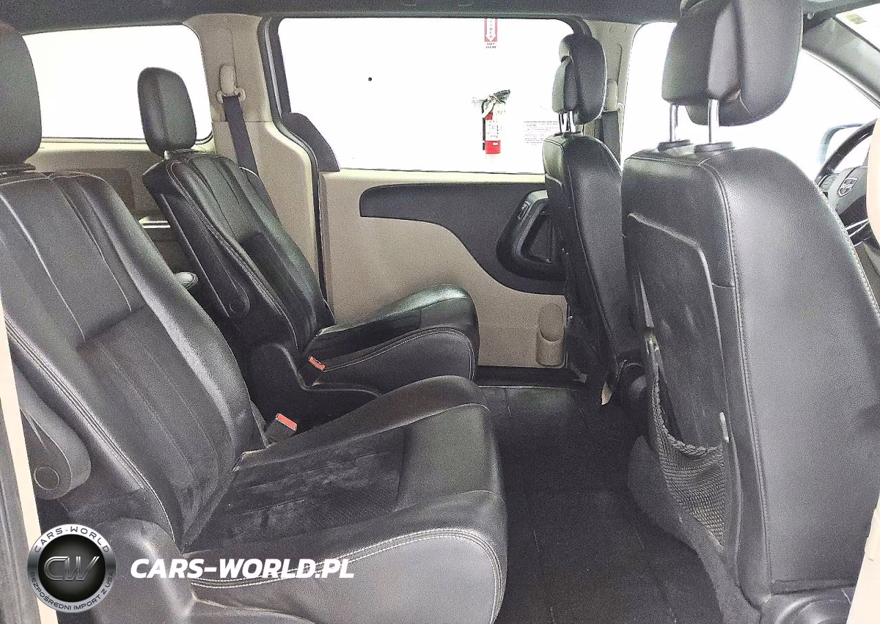 2018 Dodge Grand Caravan Sxt VIN:2C4RDGCG5JR282057 - 11