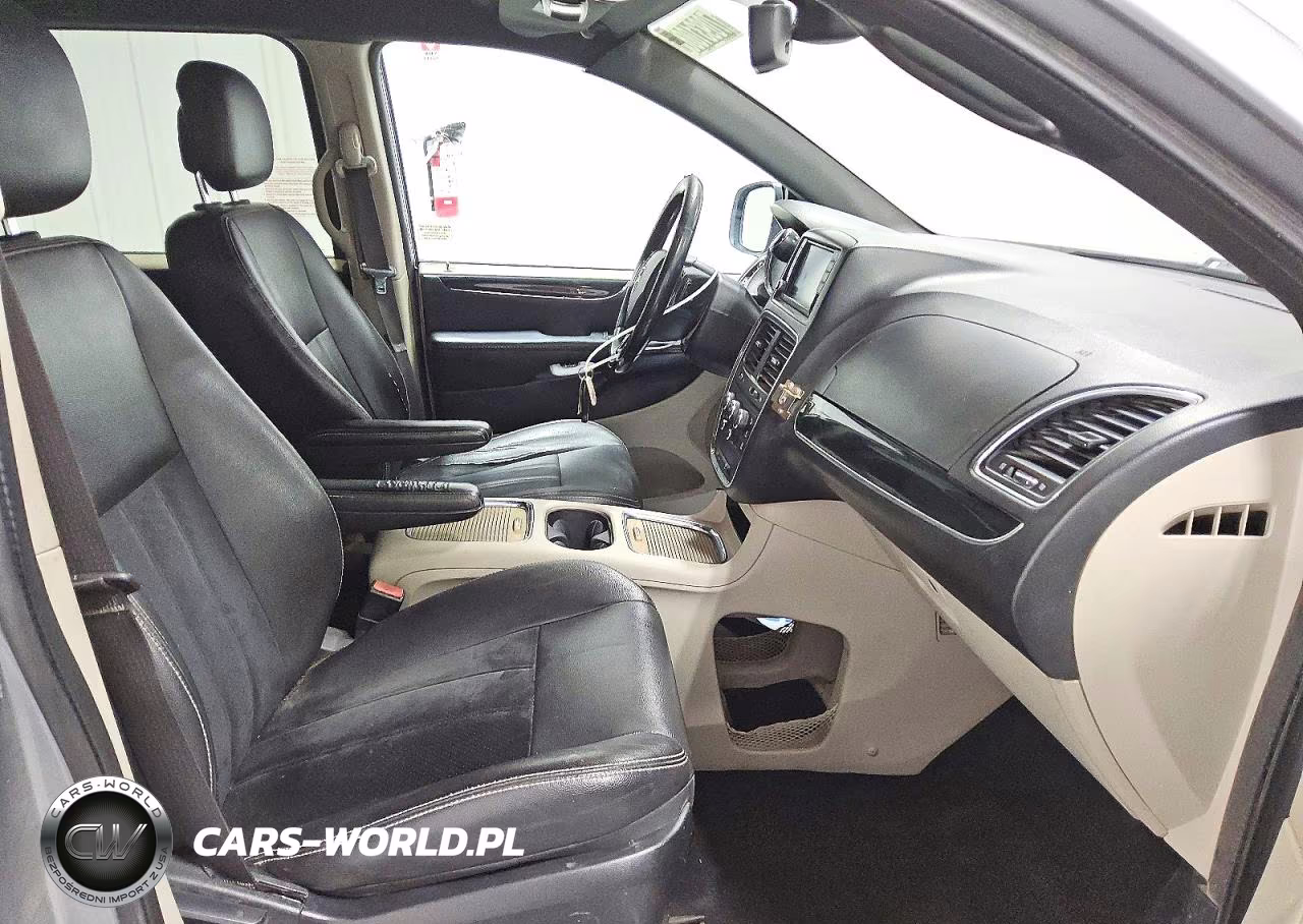 2018 Dodge Grand Caravan Sxt VIN:2C4RDGCG5JR282057 - 14