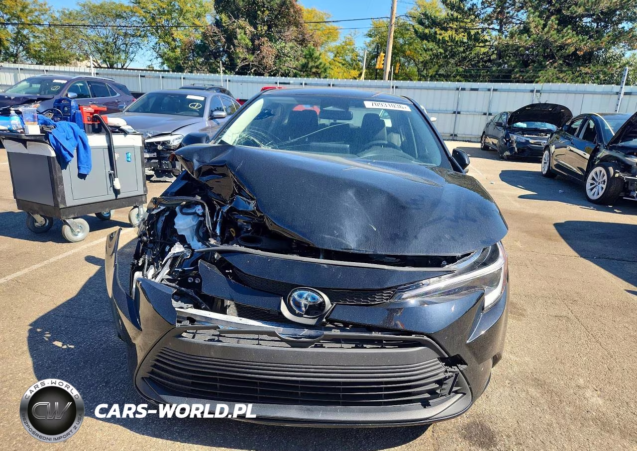 2025 Toyota Corolla Hybrid Le VIN:JTDBCMFE8SJ047428 - 5