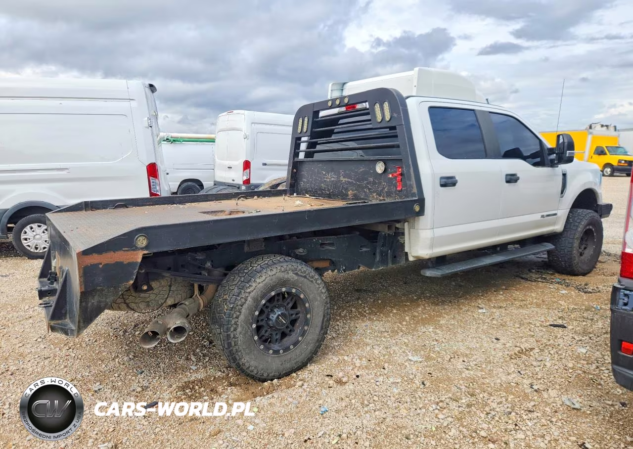 2018 Ford F250 Super Duty VIN:1FT7W2BT8JEB31293 - 3