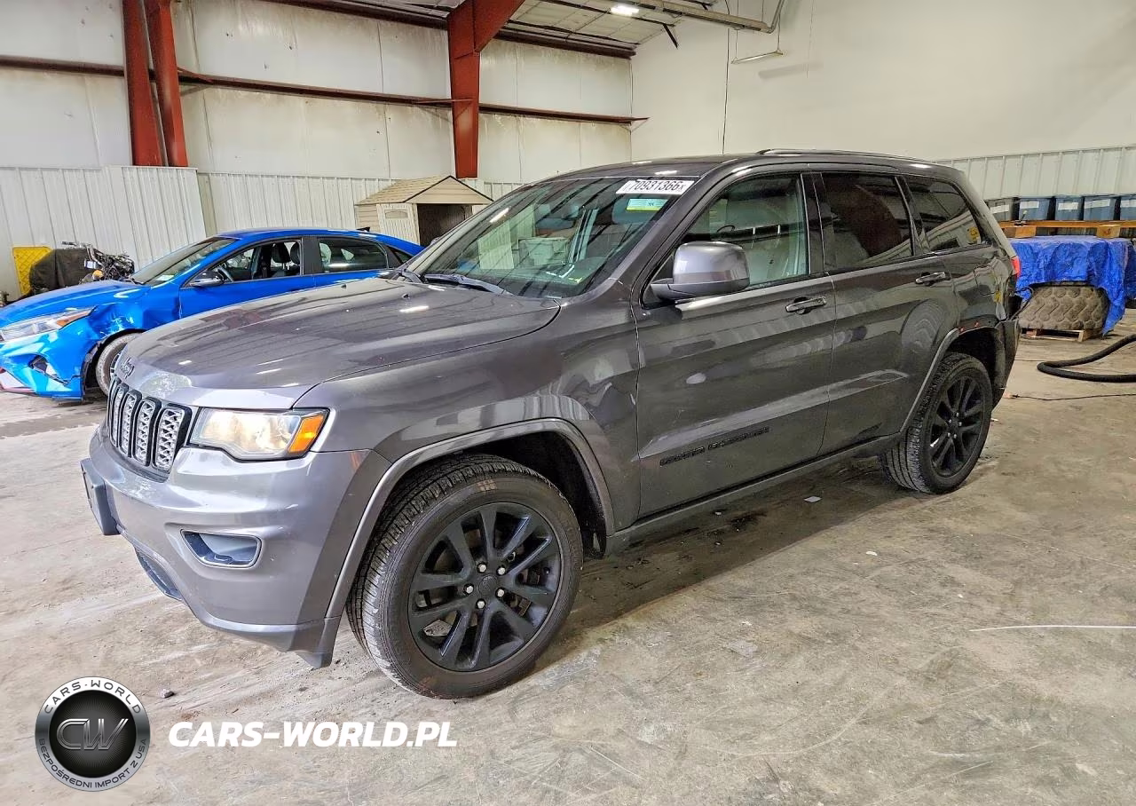 2018 Jeep Grand Cherokee Laredo – zdjęcie 1 z 13