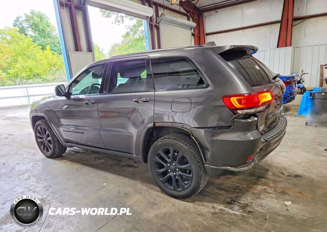 2018 Jeep Grand Cherokee Laredo VIN:1C4RJFAG0JC487414 - 2