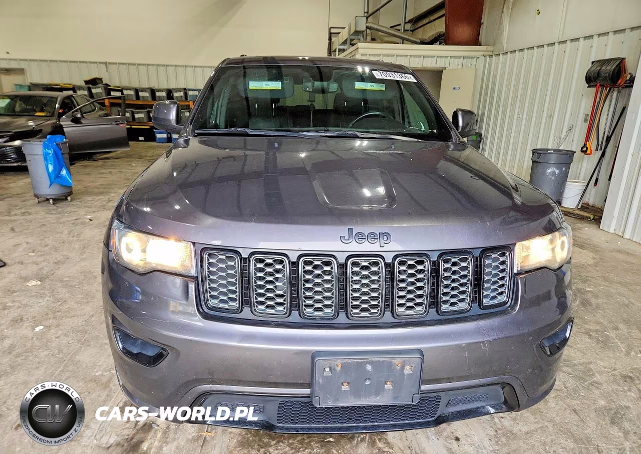 2018 Jeep Grand Cherokee Laredo VIN:1C4RJFAG0JC487414 - 5