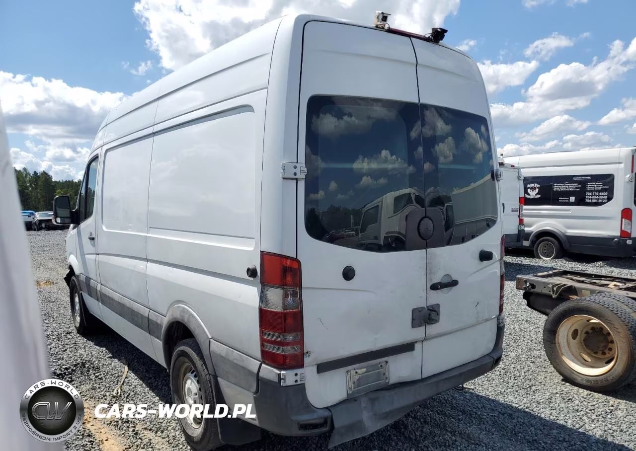 2010 Mercedes-Benz Sprinter 2500 VIN:WD3PE7CC5A5472210 - 2