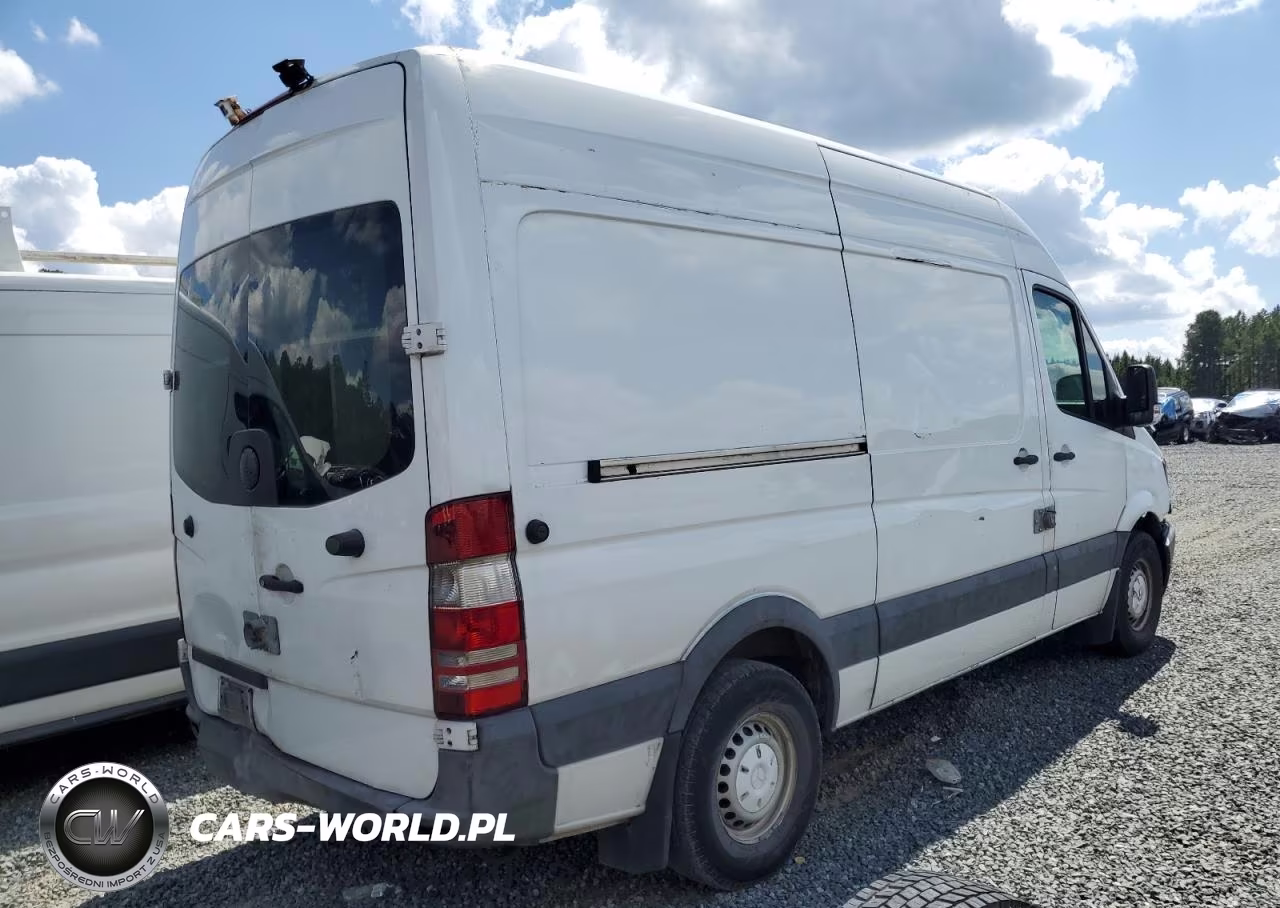 2010 Mercedes-Benz Sprinter 2500 VIN:WD3PE7CC5A5472210 - 3
