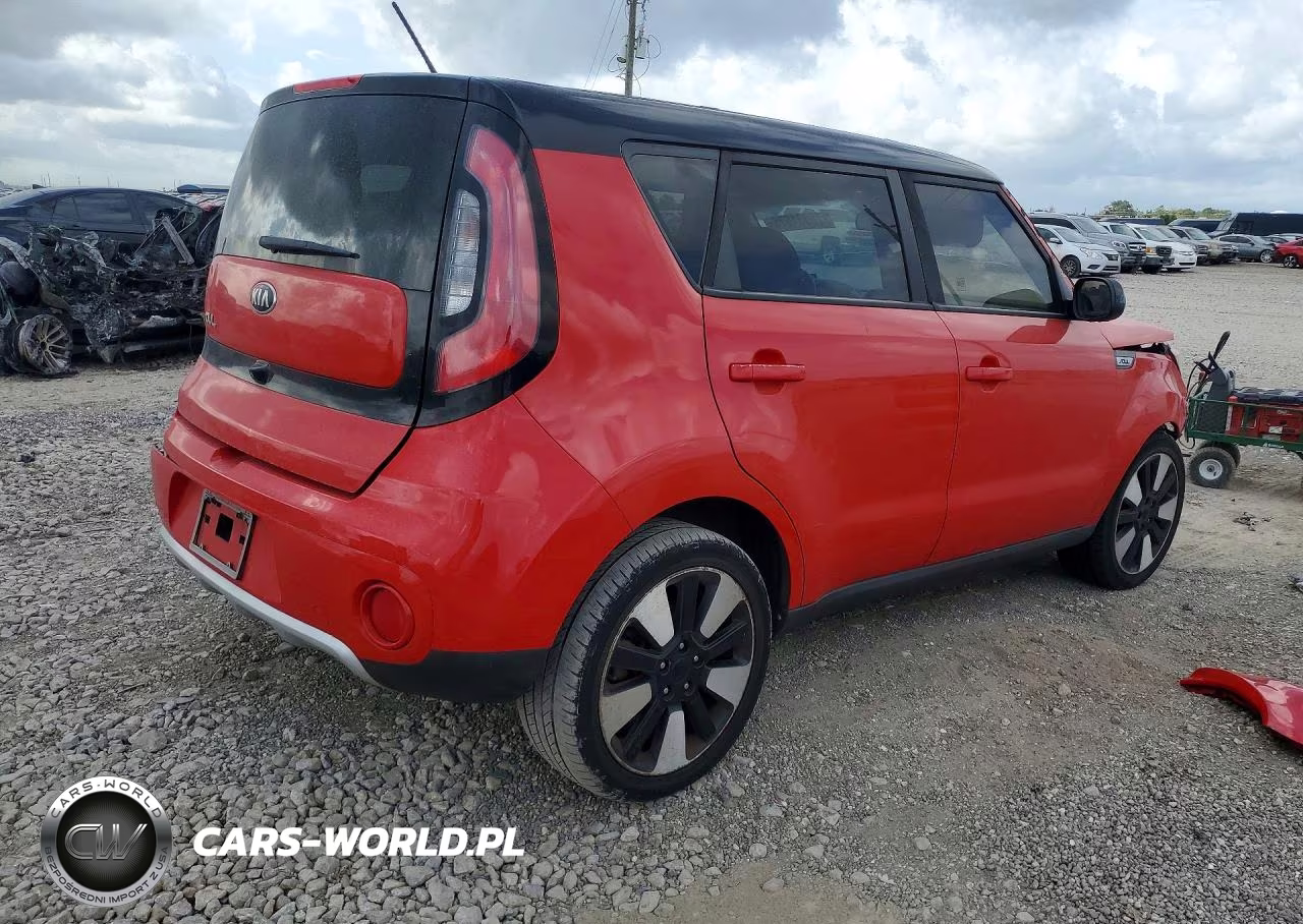2017 Kia Soul + VIN:KNDJP3A5XH7477565 - 3