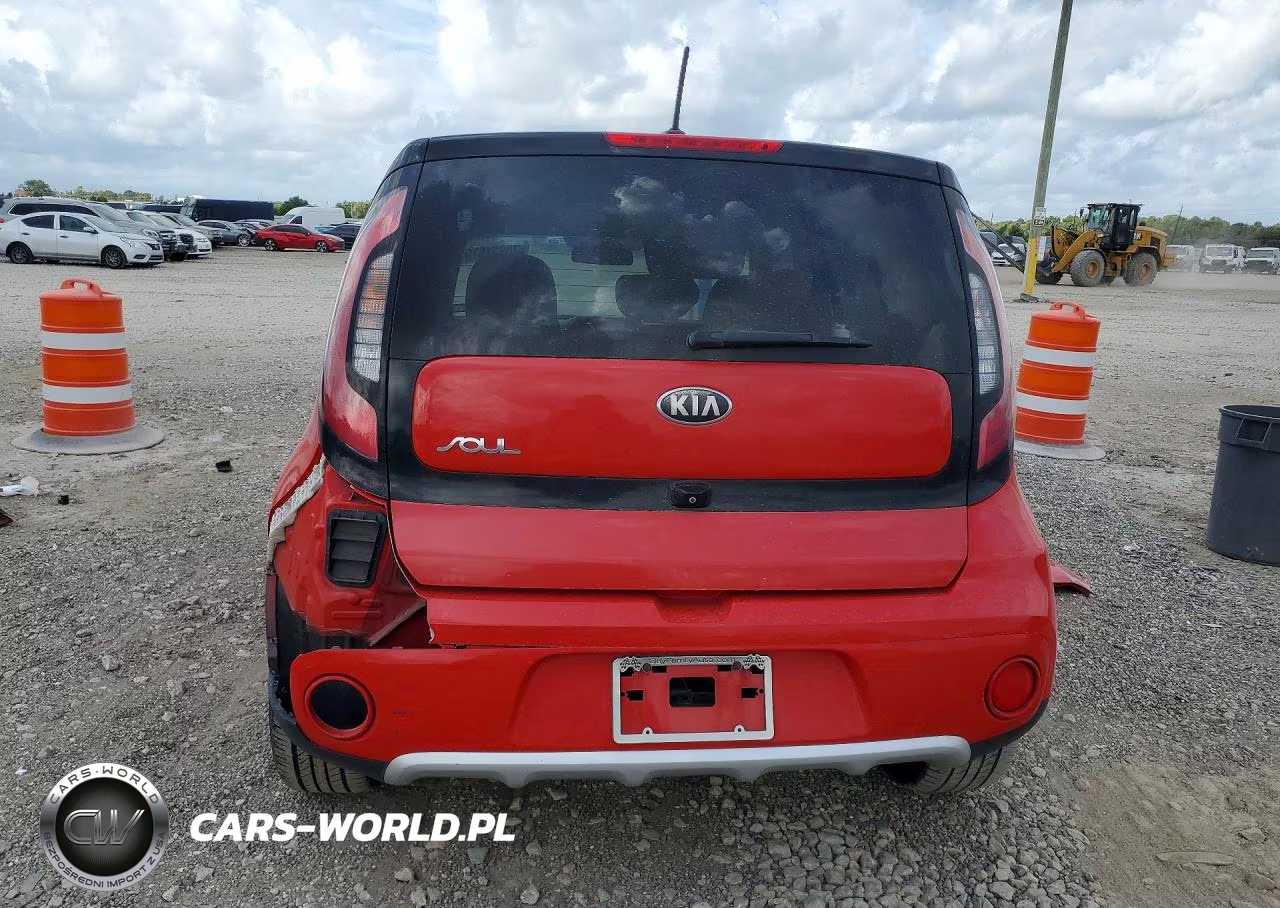 2017 Kia Soul + VIN:KNDJP3A5XH7477565 - 6