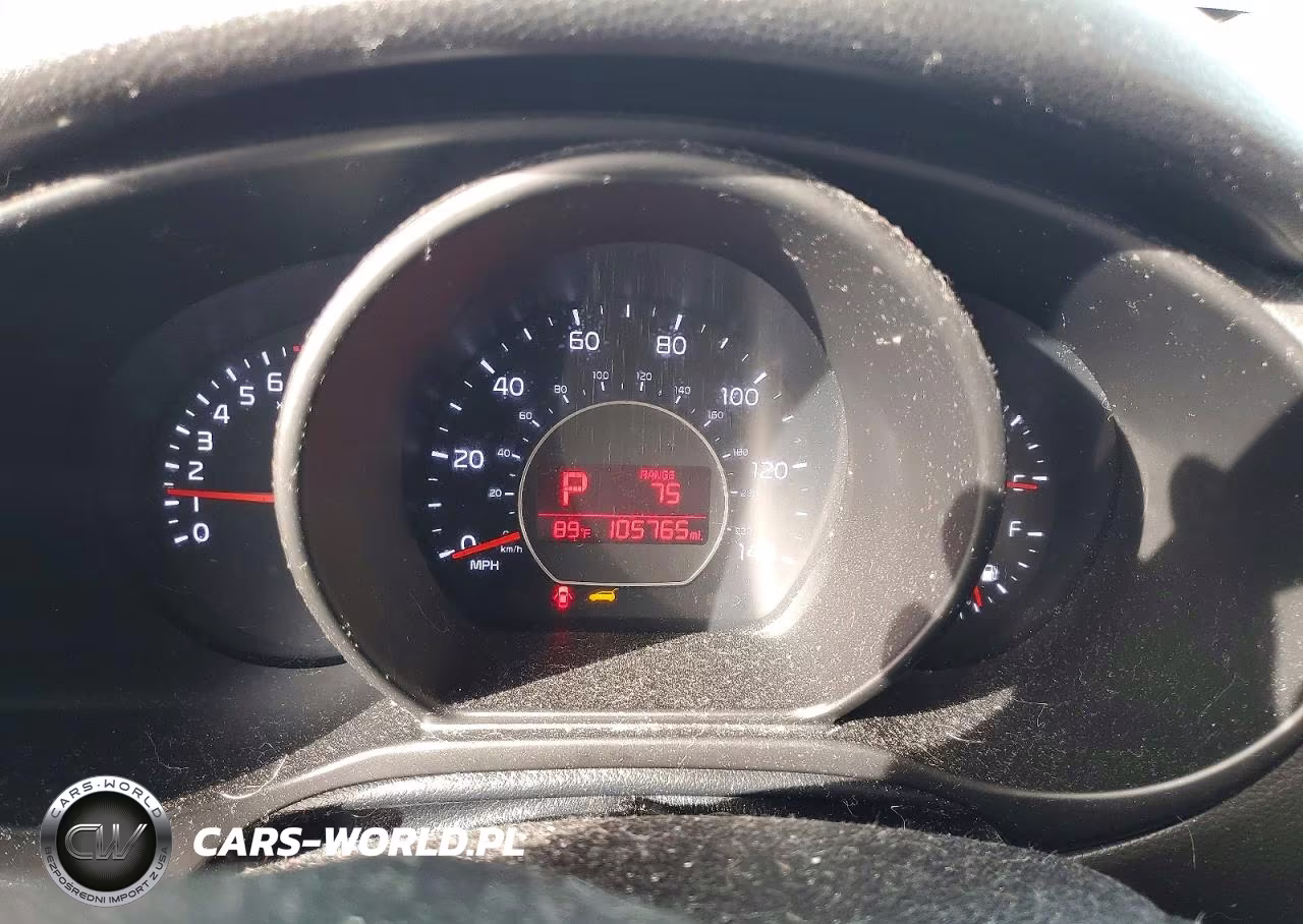 2017 Kia Soul + VIN:KNDJP3A5XH7477565 - 9