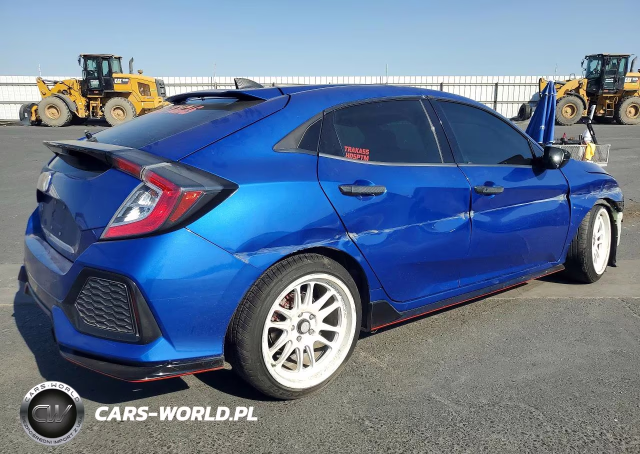 2018 Honda Civic Sport VIN:SHHFK7H40JU419519 - 3