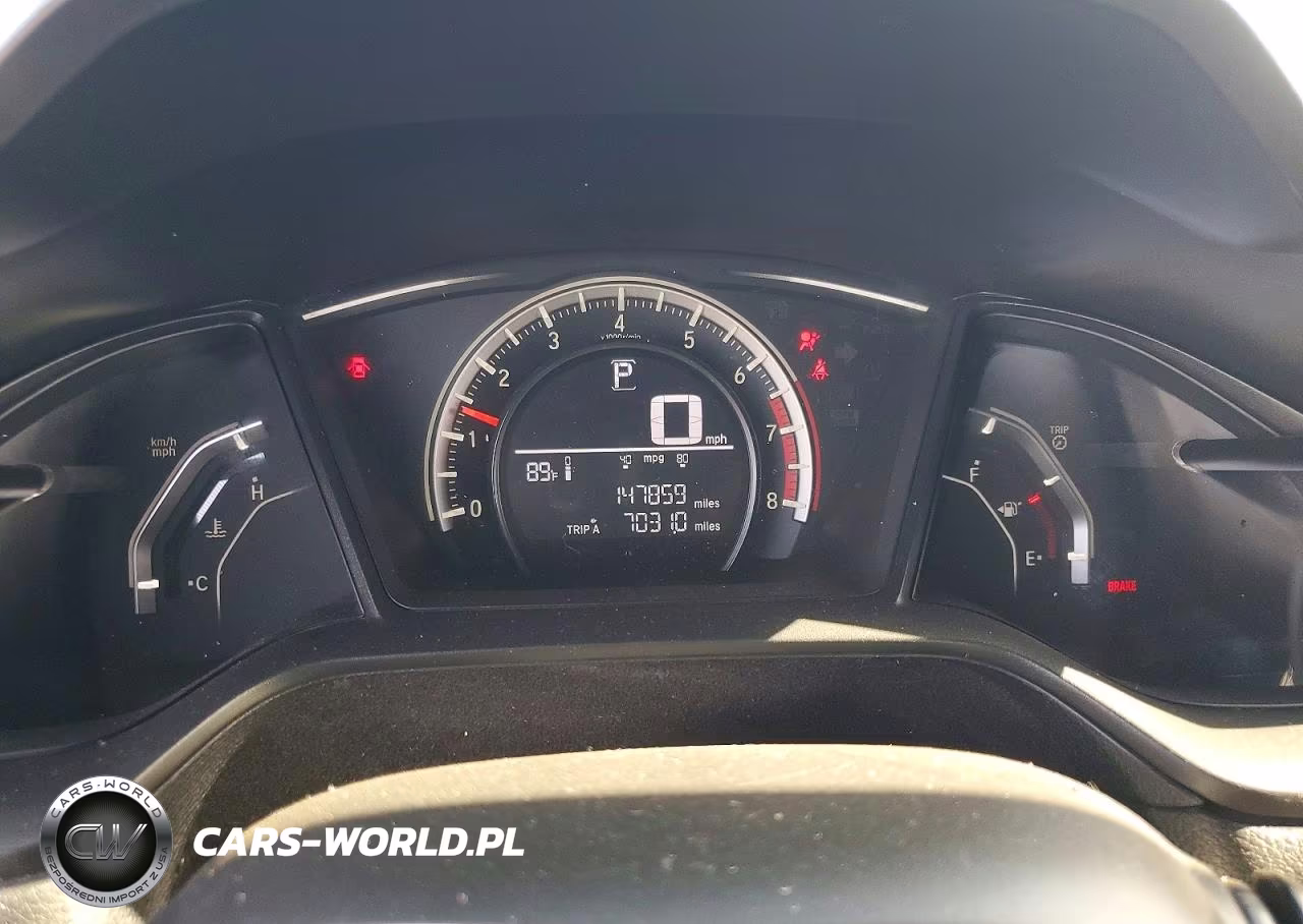2018 Honda Civic Sport VIN:SHHFK7H40JU419519 - 9