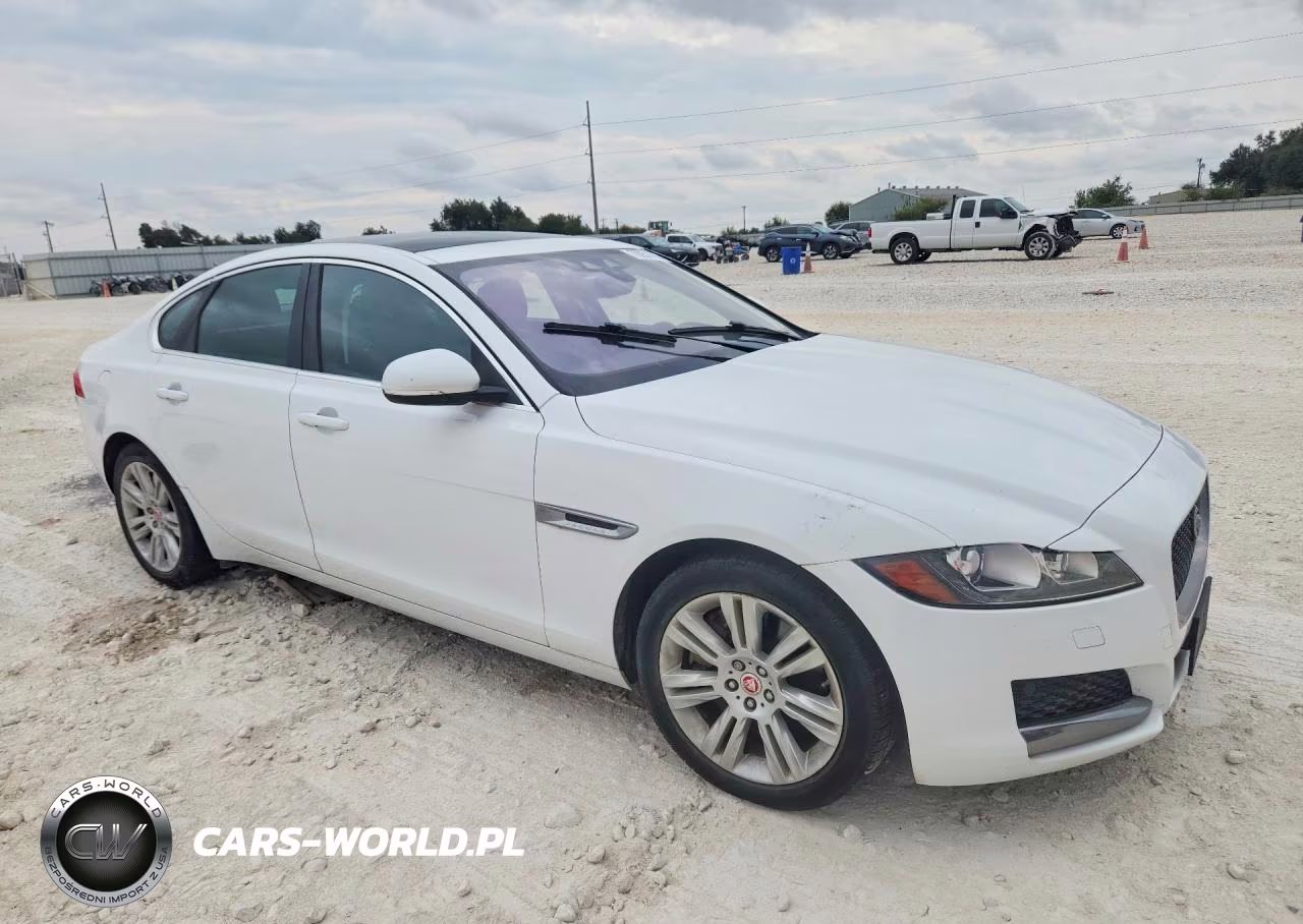2017 Jaguar Xf VIN:SAJBR4BV4HCY27252 - 4