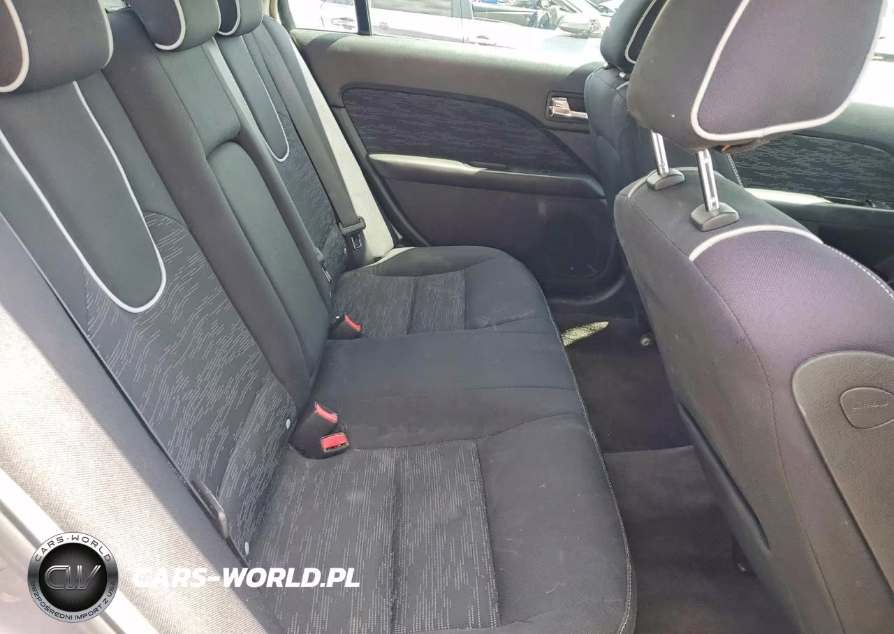 2010 Ford Fusion Se VIN:3FAHP0HA6AR210542 - 10