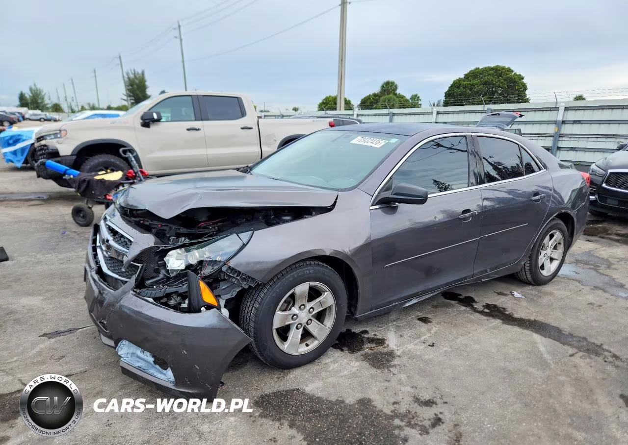 2013 Chevrolet Malibu Ls – zdjęcie 1 z 12
