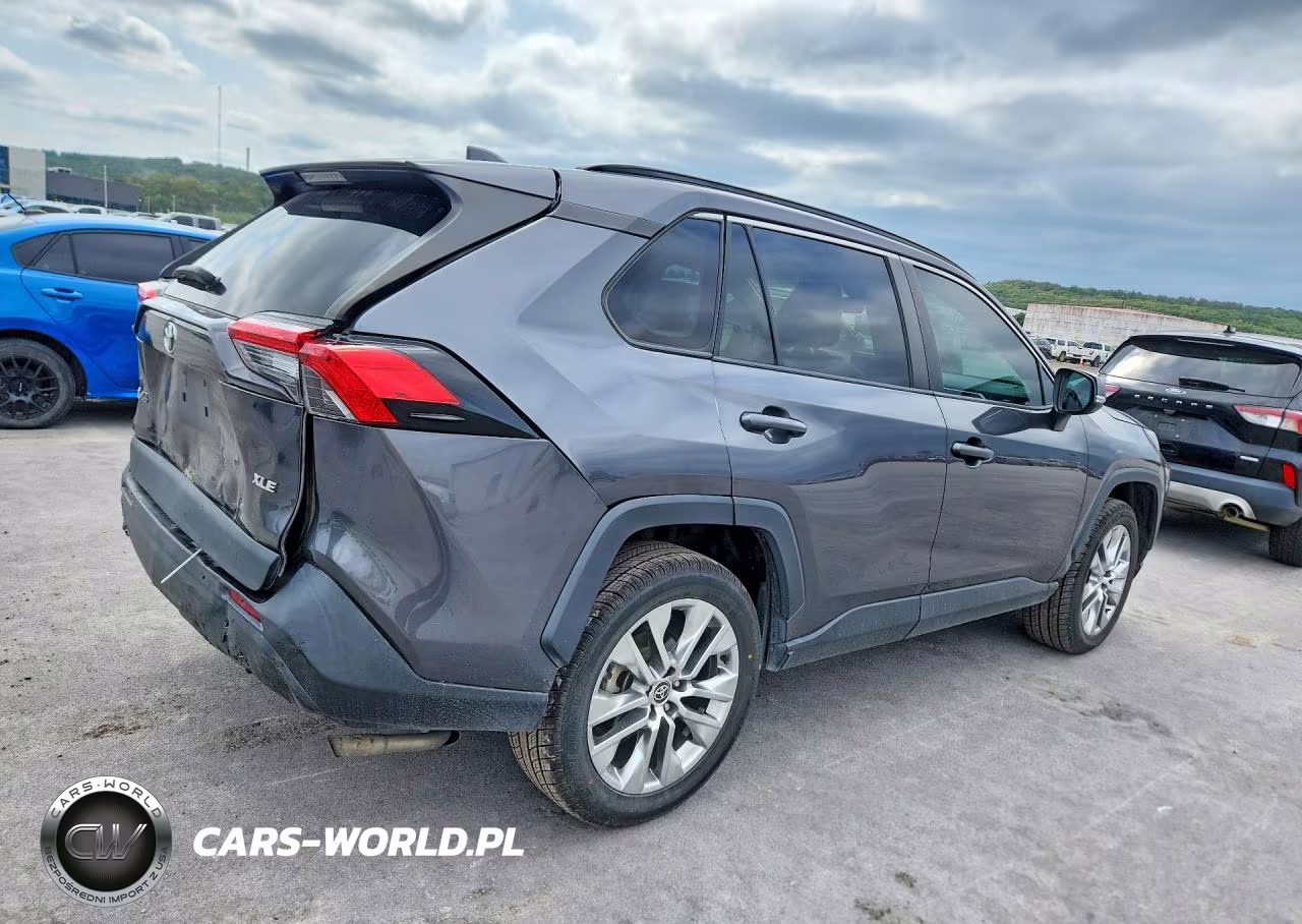 2021 Toyota Rav4 Xle Premium VIN:2T3C1RFV5MC141764 - 3