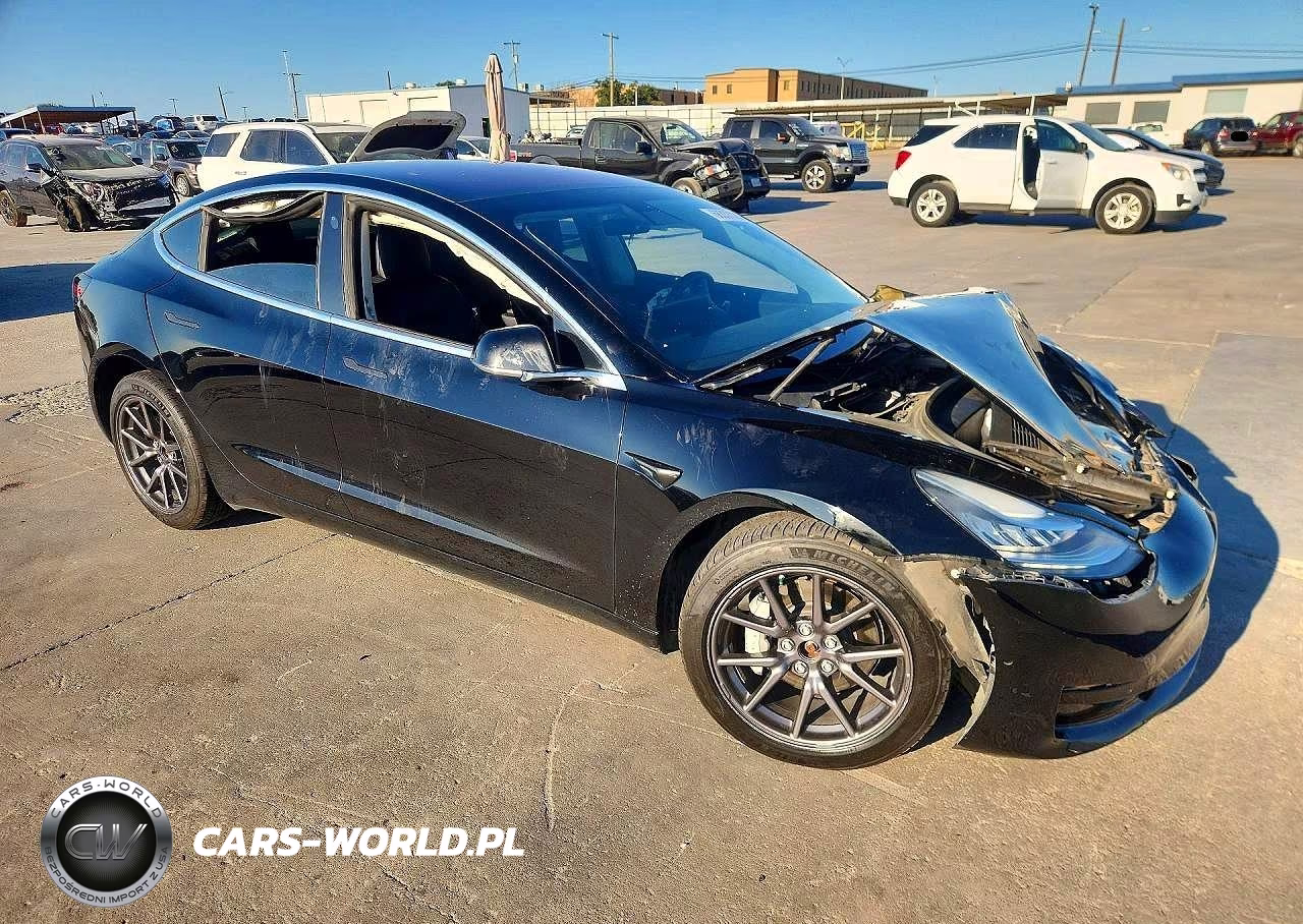 2019 Tesla Model 3 VIN:5YJ3E1EB9KF199052 - 4