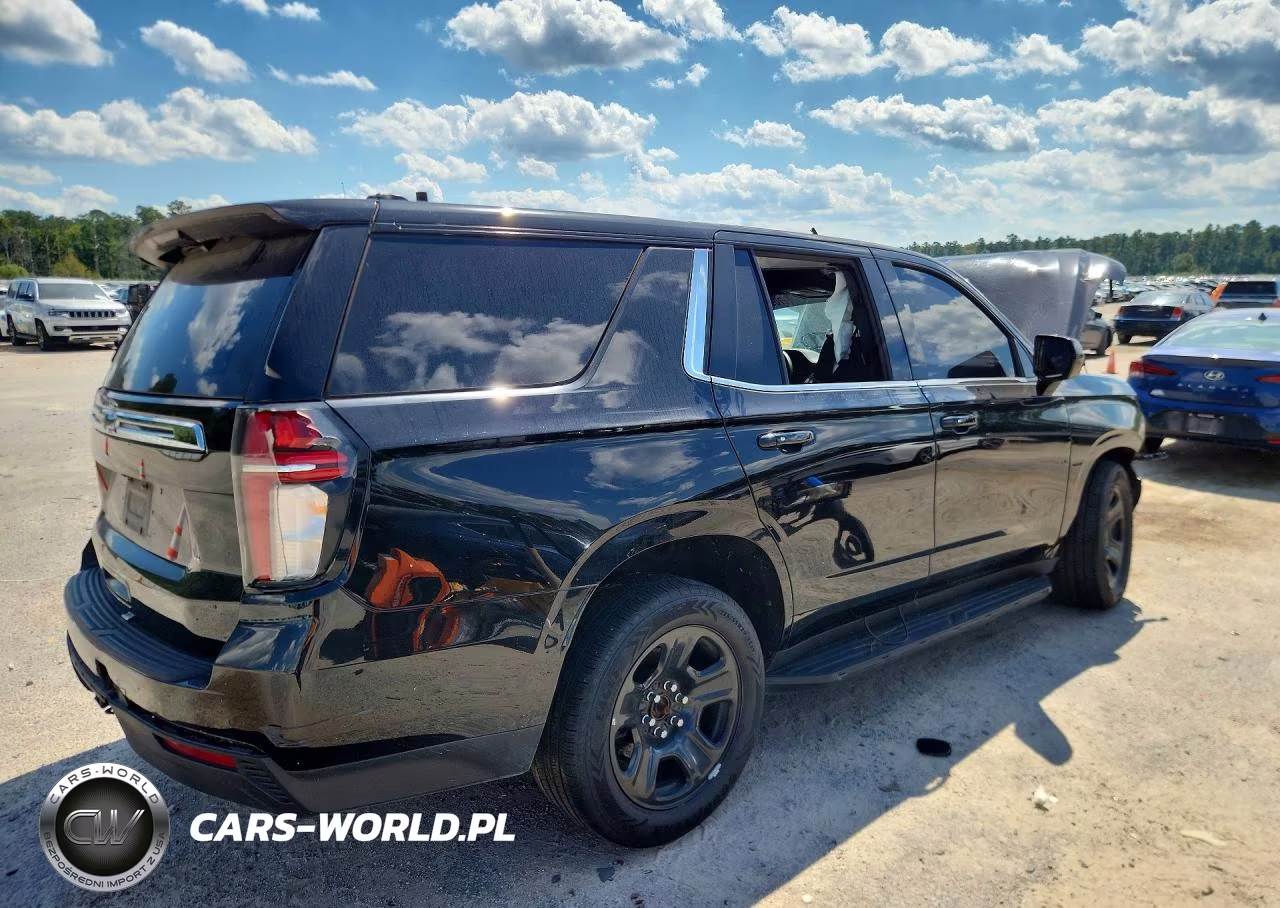 2022 Chevrolet Tahoe C1500 VIN:1GNSCLED8NR224477 - 3
