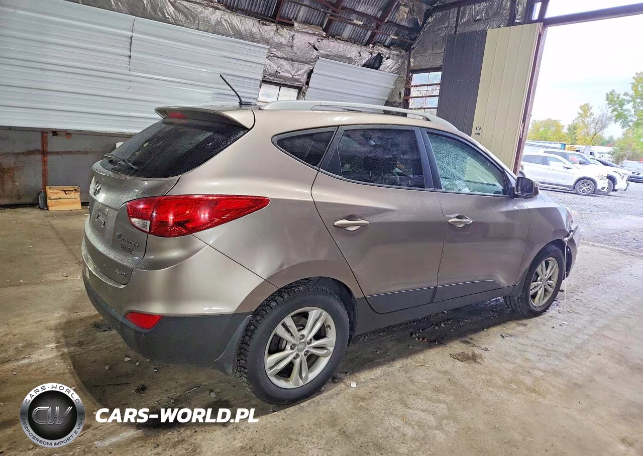 2012 Hyundai Tucson Gls VIN:KM8JUCAC5CU417920 - 3