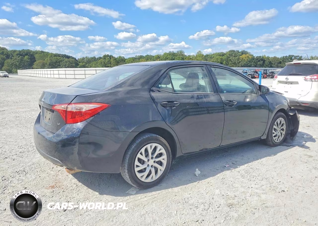 2017 Toyota Corolla Le VIN:2T1BURHE1HC894108 - 3