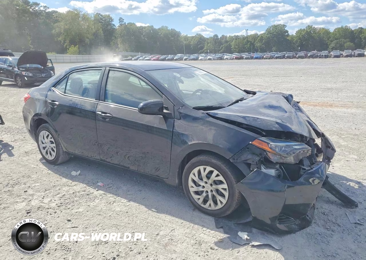 2017 Toyota Corolla Le VIN:2T1BURHE1HC894108 - 4