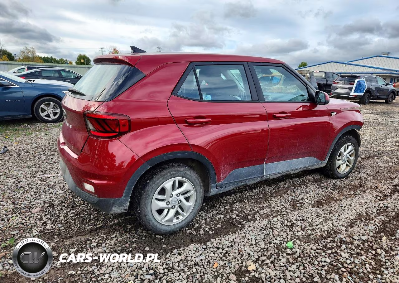 2021 Hyundai Venue Se VIN:KMHRB8A37MU063972 - 3