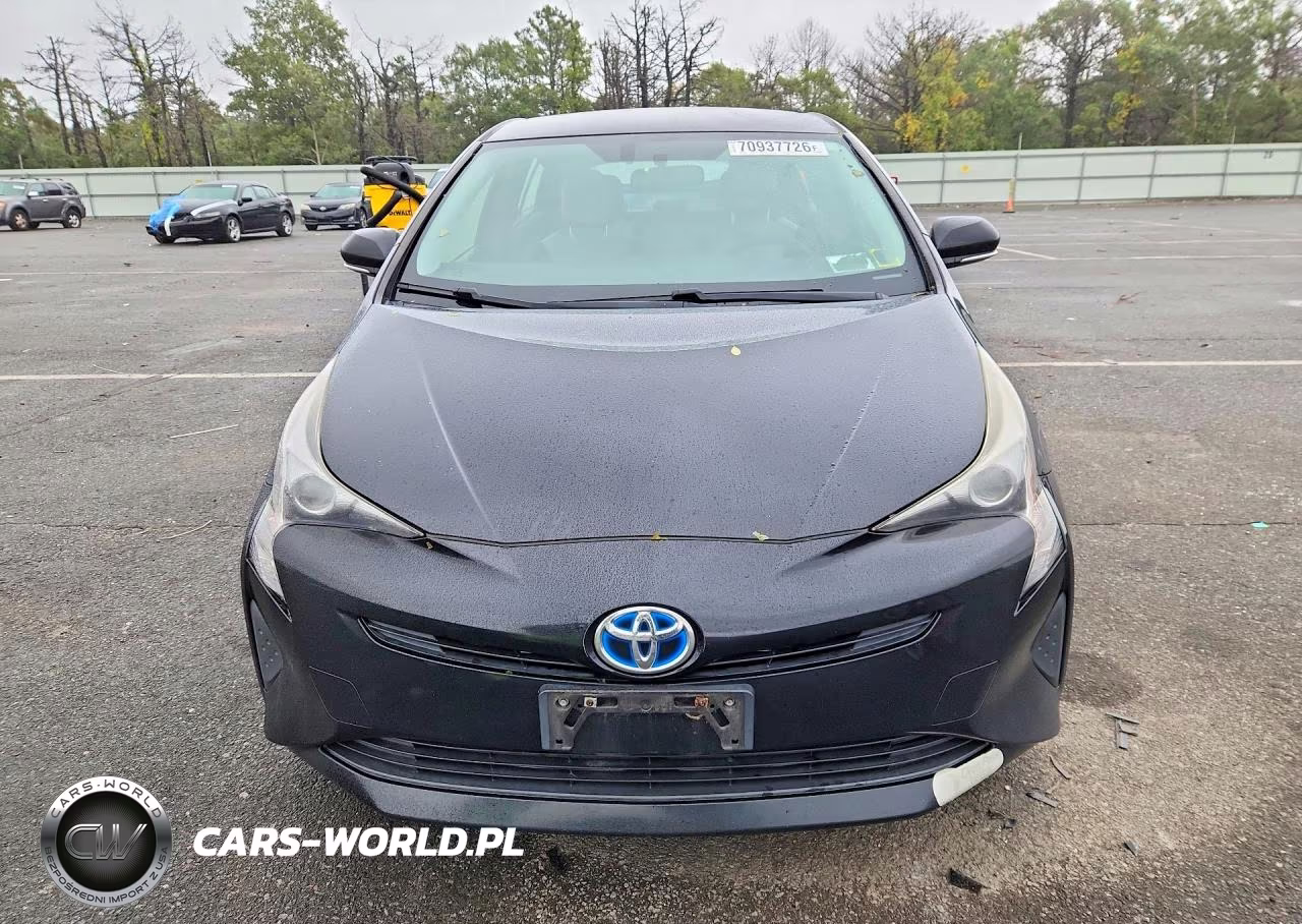 2016 Toyota Prius Three VIN:JTDKARFU7G3520838 - 5