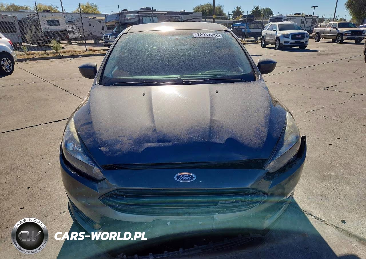 2018 Ford Focus Se VIN:1FADP3FE2JL288059 - 5