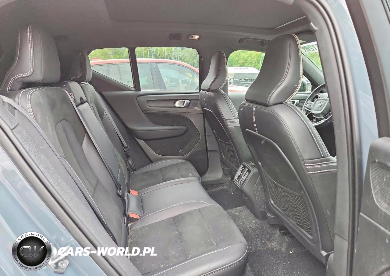 2021 Volvo Xc40 T5 R-Design VIN:YV4162UM5M2559868 - 10