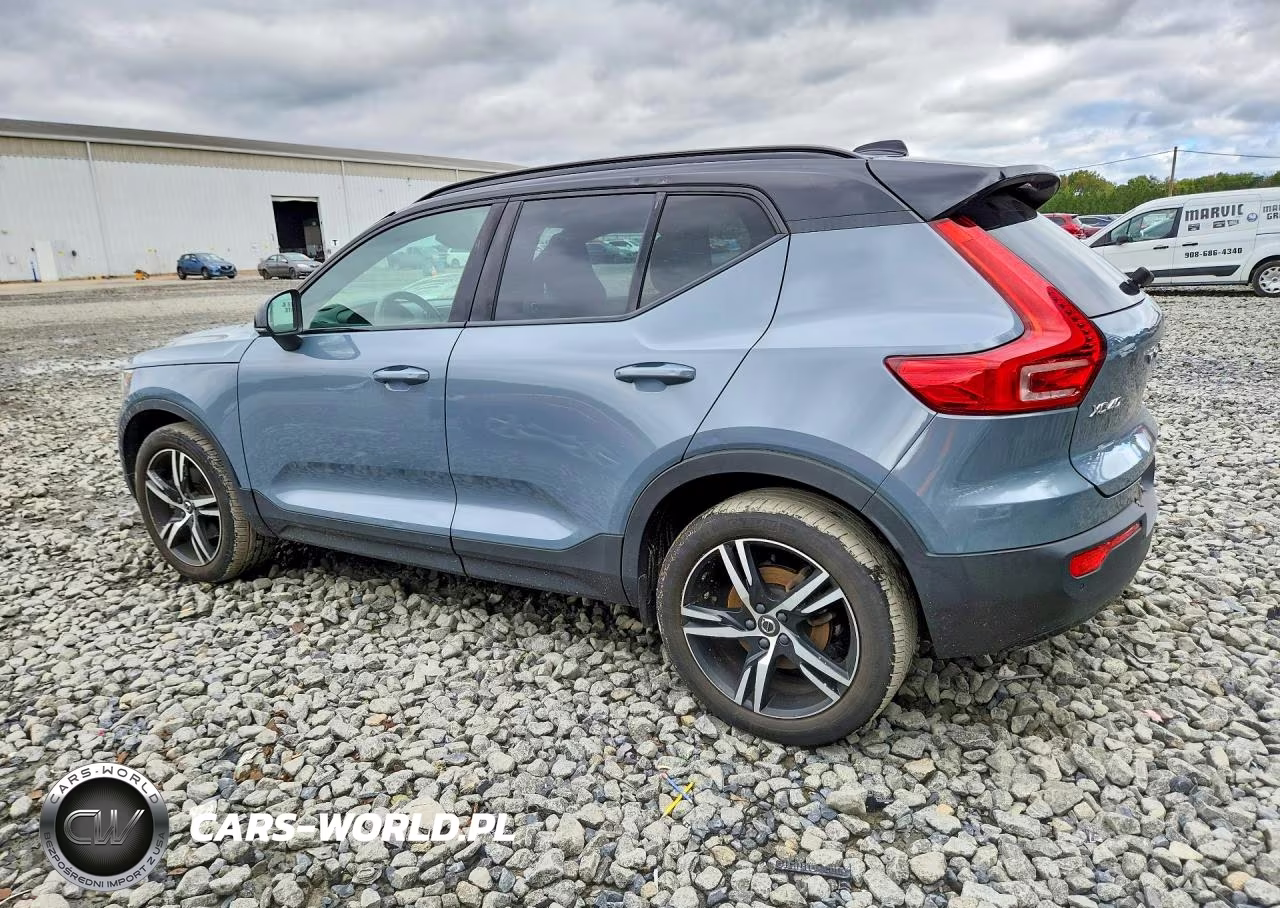 2021 Volvo Xc40 T5 R-Design VIN:YV4162UM5M2559868 - 2