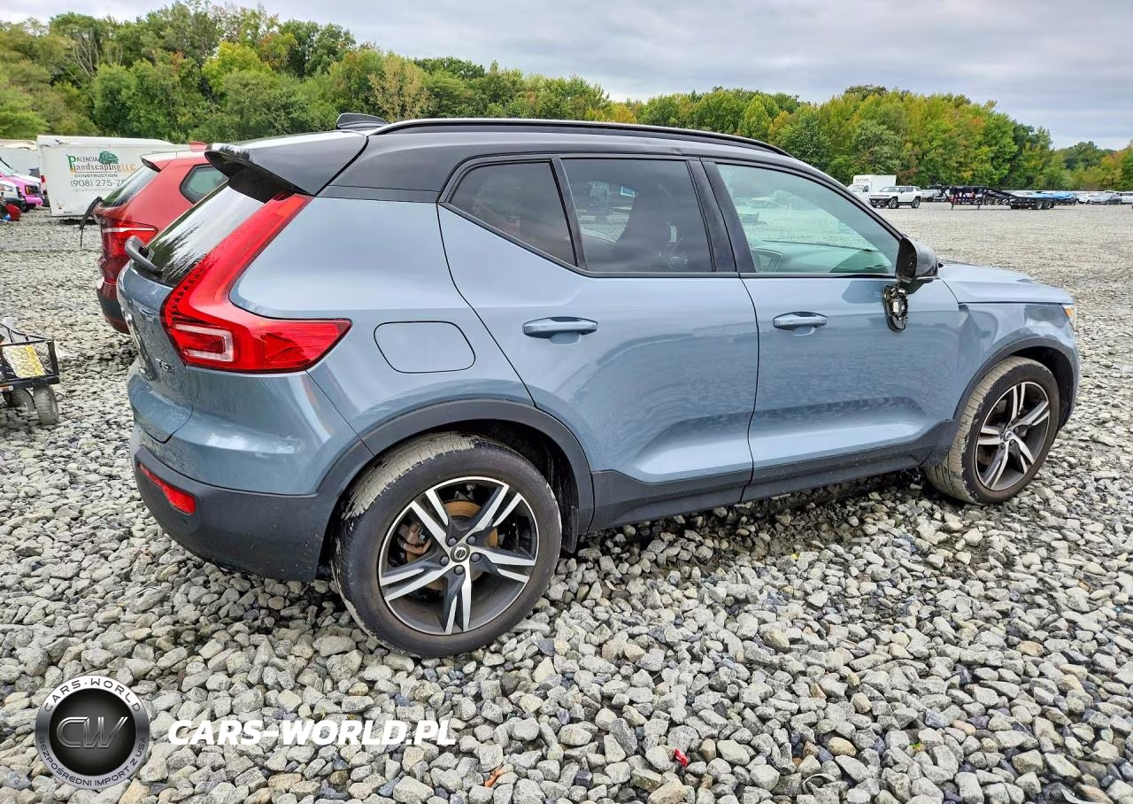 2021 Volvo Xc40 T5 R-Design VIN:YV4162UM5M2559868 - 3