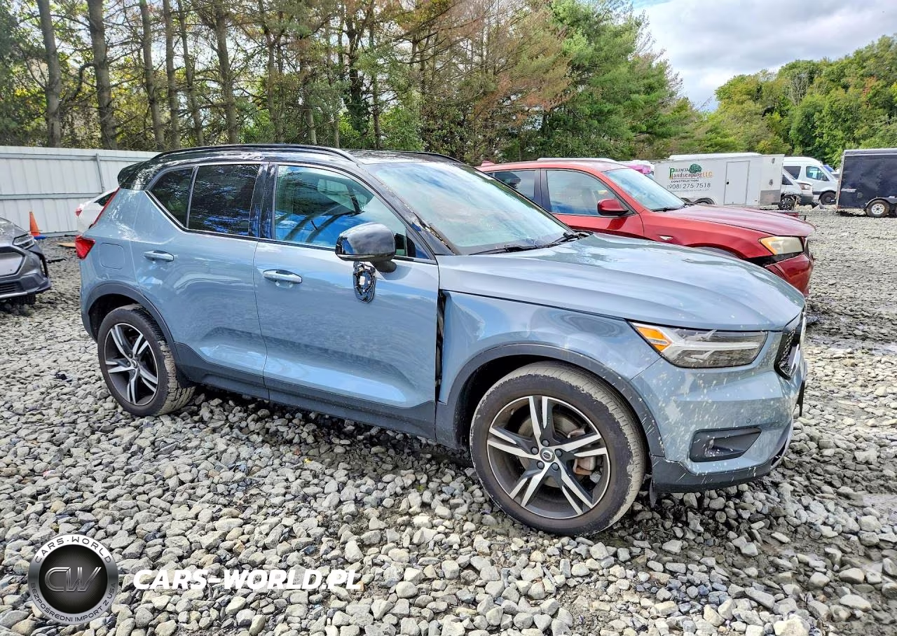 2021 Volvo Xc40 T5 R-Design VIN:YV4162UM5M2559868 - 4