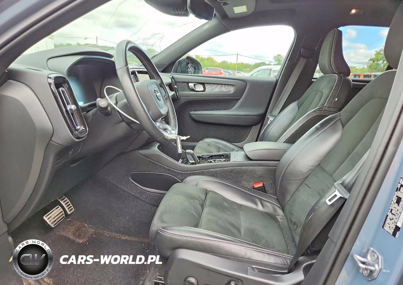 2021 Volvo Xc40 T5 R-Design VIN:YV4162UM5M2559868 - 7