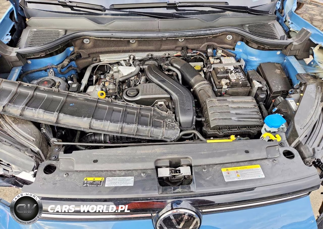 2025 Volkswagen Taos S VIN:3VV8C7B23SM090201 - 11
