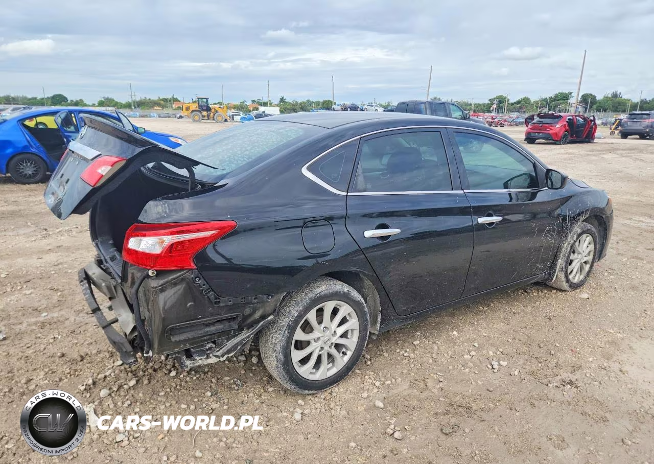 2019 Nissan Sentra S VIN:3N1AB7AP3KY375198 - 3