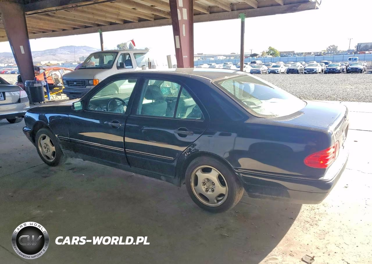 1999 Mercedes-Benz E VIN:WDBJF70H5XA897918 - 2