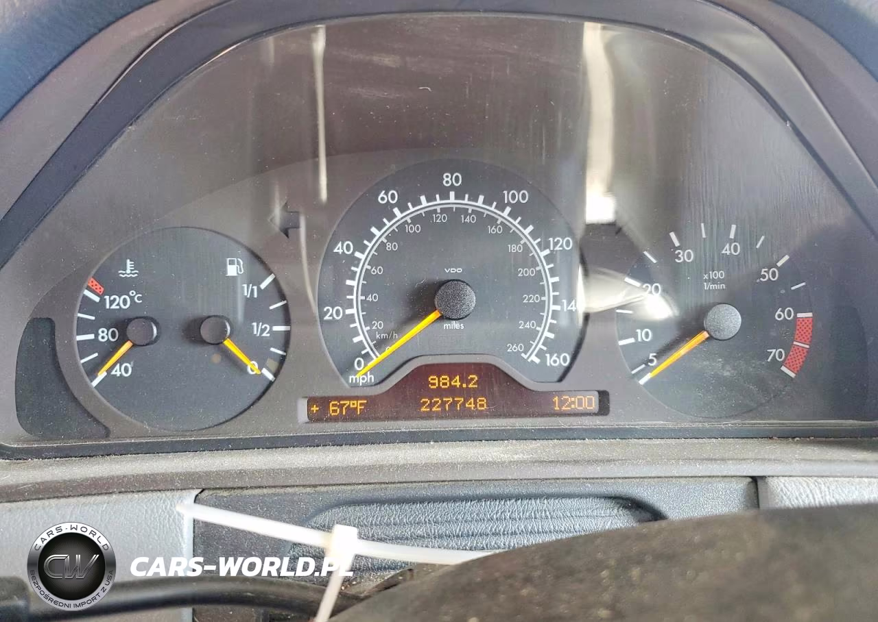 1999 Mercedes-Benz E VIN:WDBJF70H5XA897918 - 9
