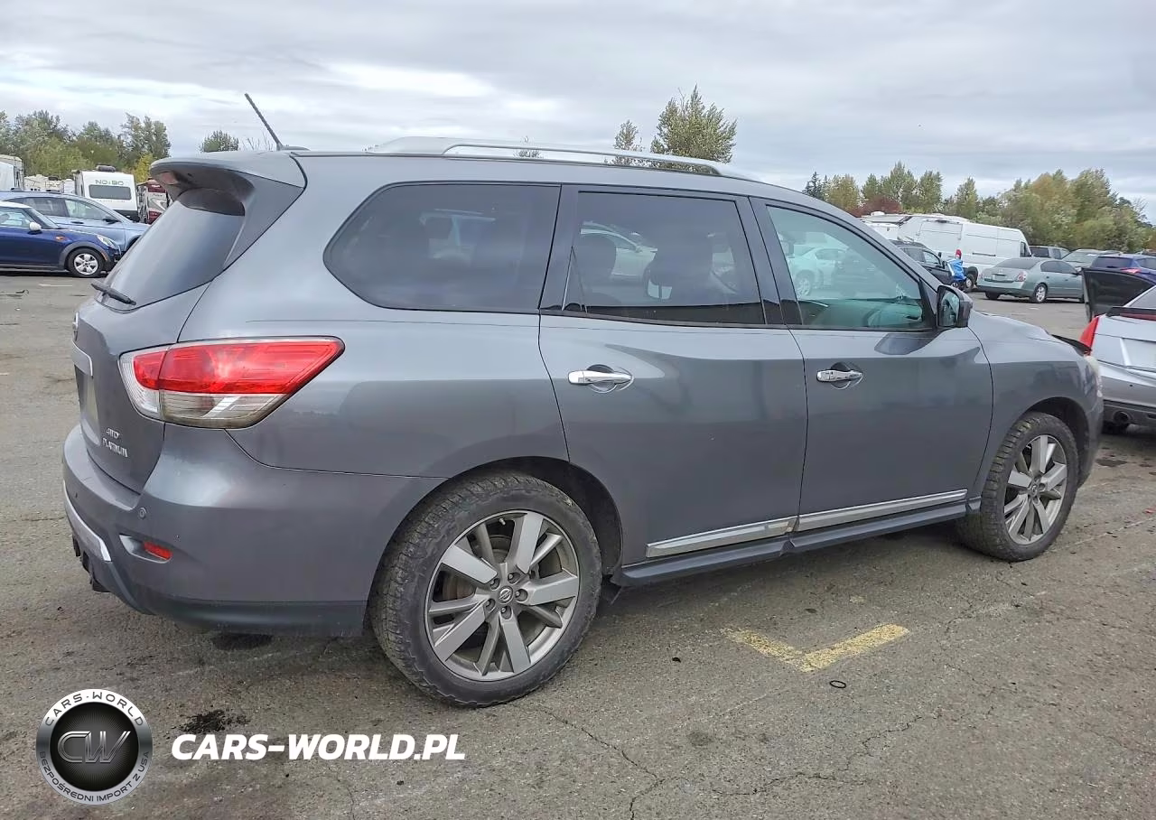 2016 Nissan Pathfinder Platinum VIN:5N1AR2MMXGC612455 - 3