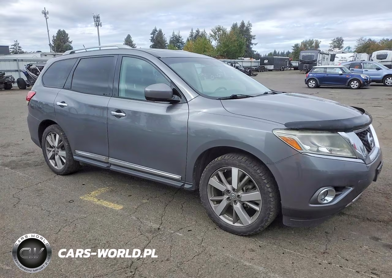 2016 Nissan Pathfinder Platinum VIN:5N1AR2MMXGC612455 - 4
