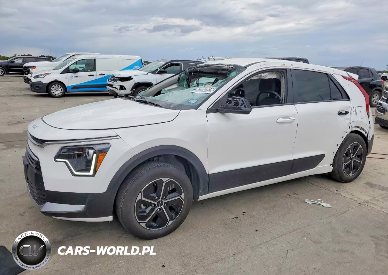 2026 Kia Niro Lx VIN:KNDCP3LE6T5367333 - 1