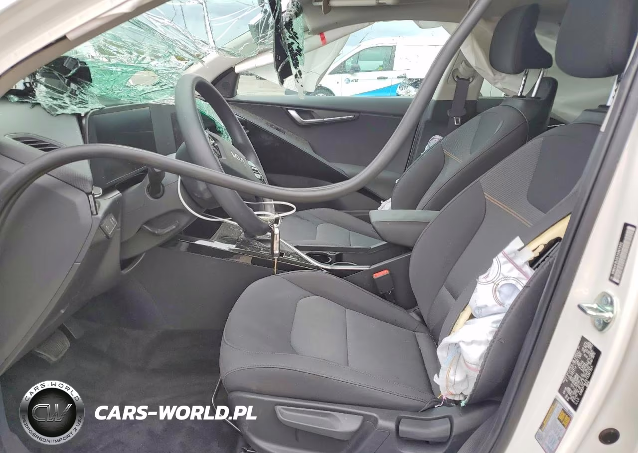 2026 Kia Niro Lx VIN:KNDCP3LE6T5367333 - 7