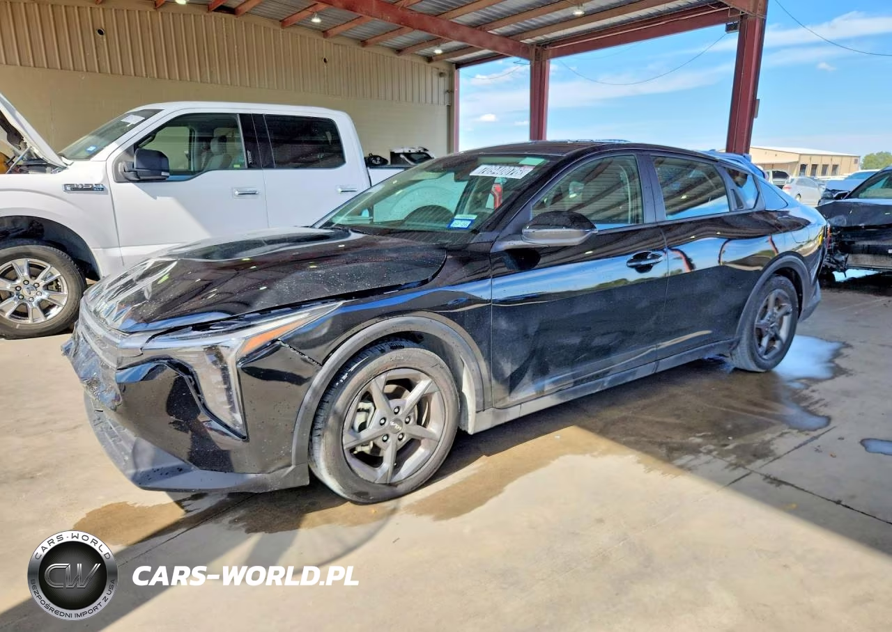 2025 Kia K4 Lxs VIN:3KPFT4DE3SE005928 - 1