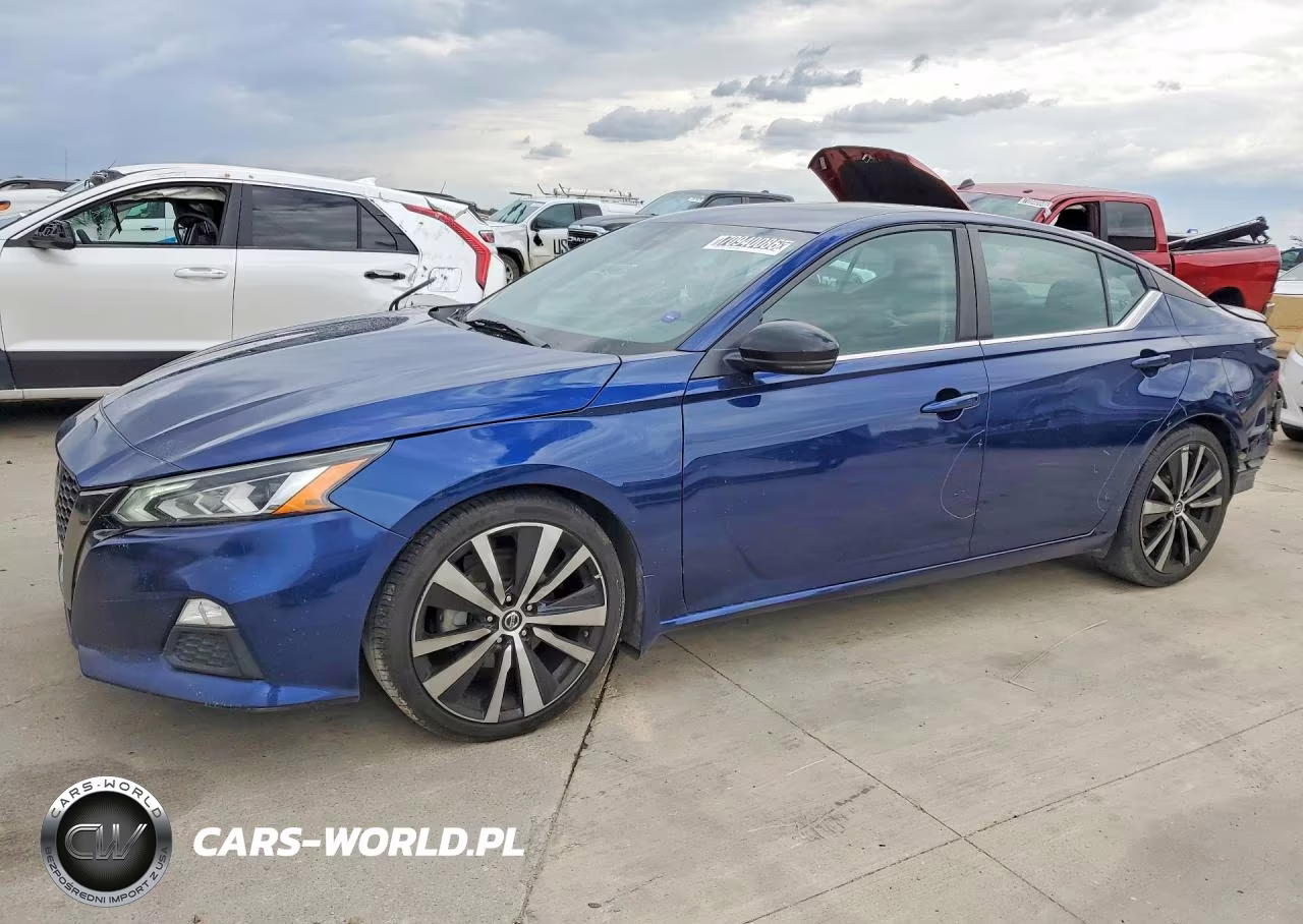 2021 Nissan Altima Sr