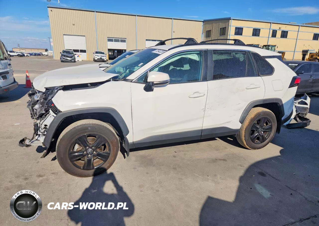 2023 Toyota Rav4 Xle – zdjęcie 1 z 14