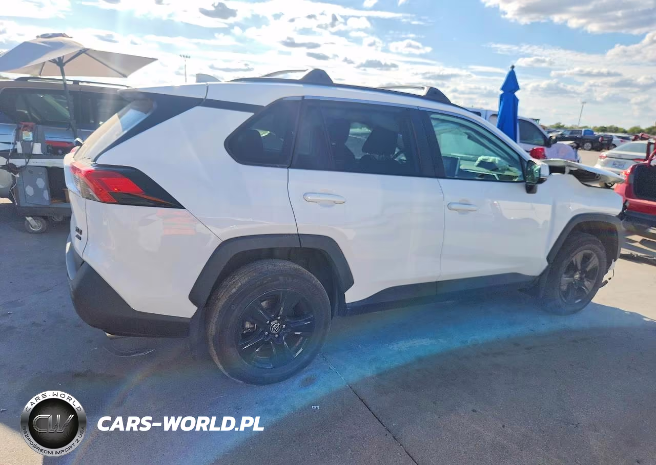 2023 Toyota Rav4 Xle VIN:2T3P1RFV5PW397987 - 3