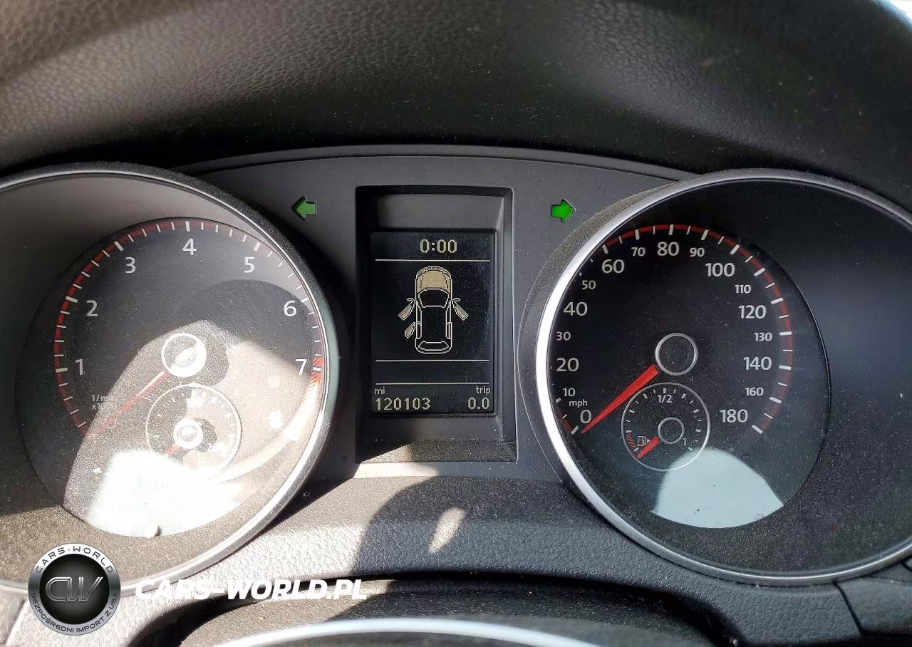 2014 Volkswagen Gti VIN:WVWHD7AJ9EW000493 - 9