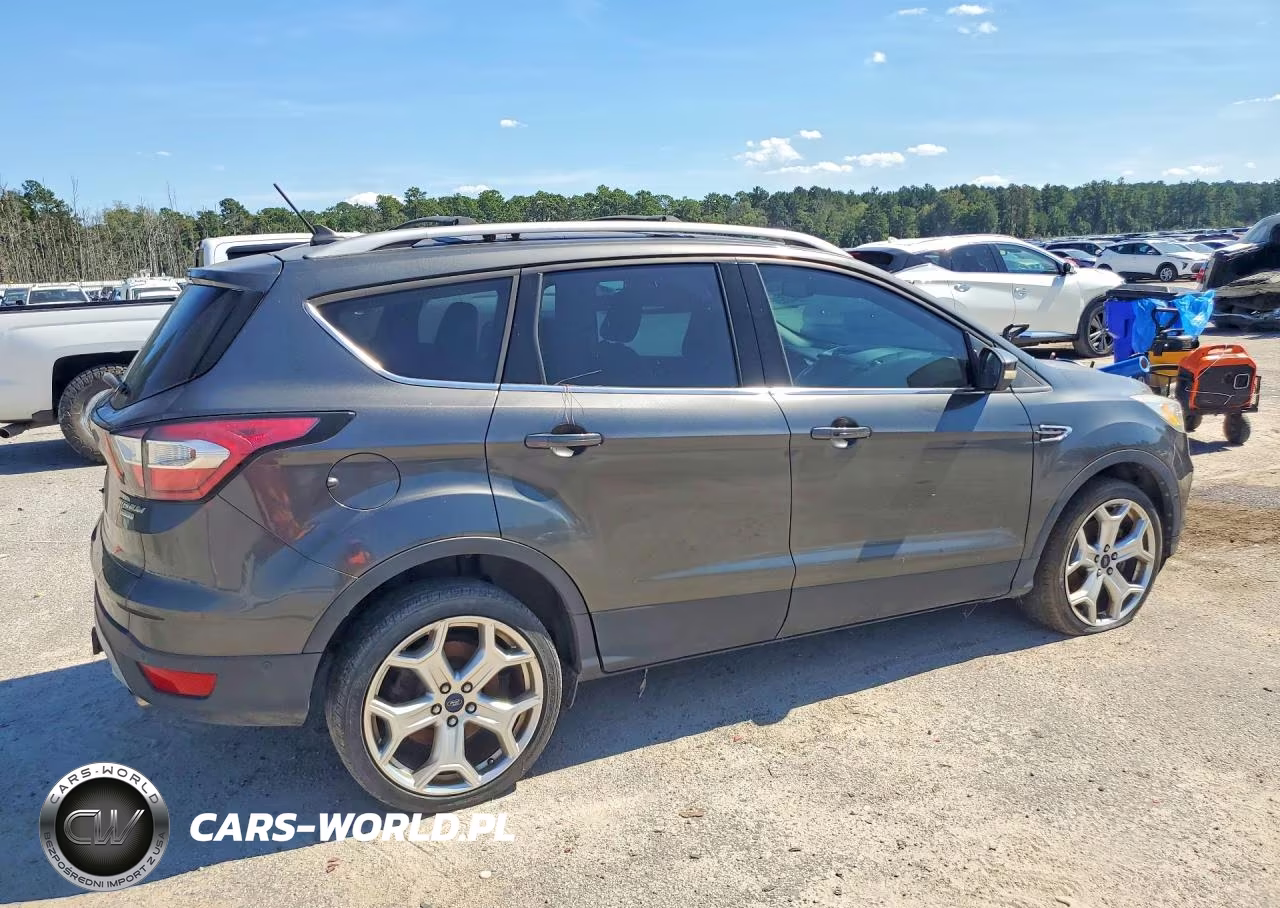 2018 Ford Escape Titanium VIN:1FMCU0J97JUA16474 - 3
