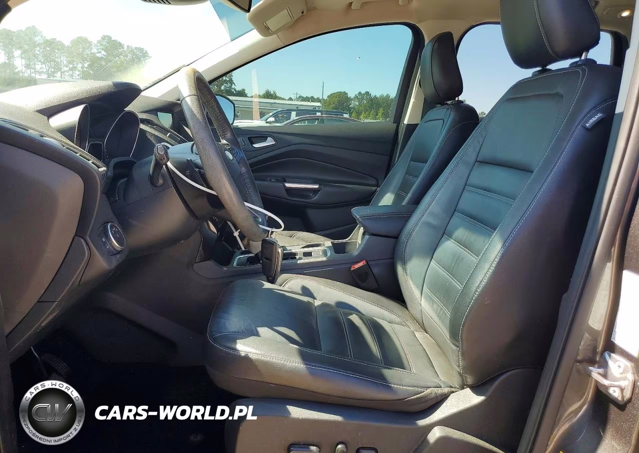 2018 Ford Escape Titanium VIN:1FMCU0J97JUA16474 - 7