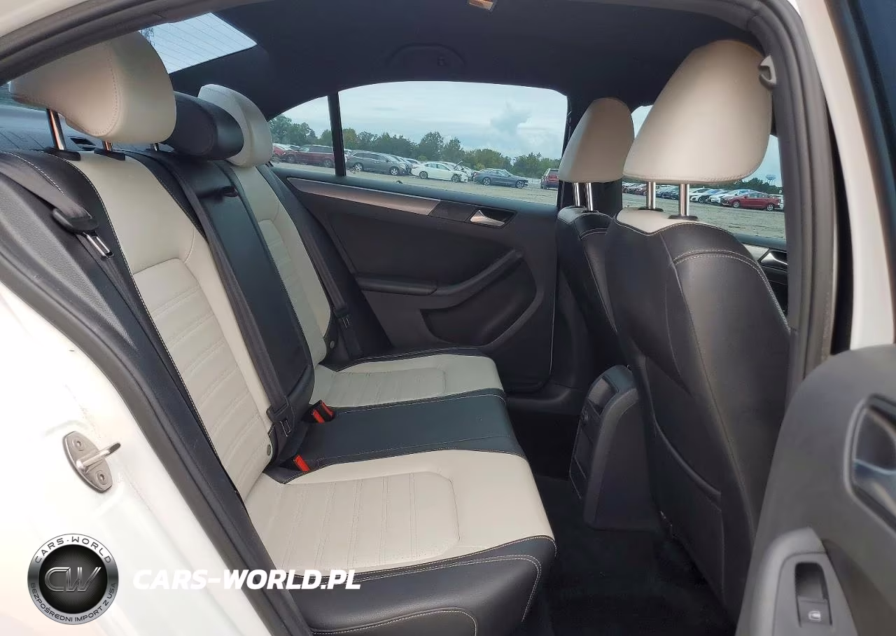 2017 Volkswagen Jetta Sport VIN:3VWD17AJ1HM307973 - 10